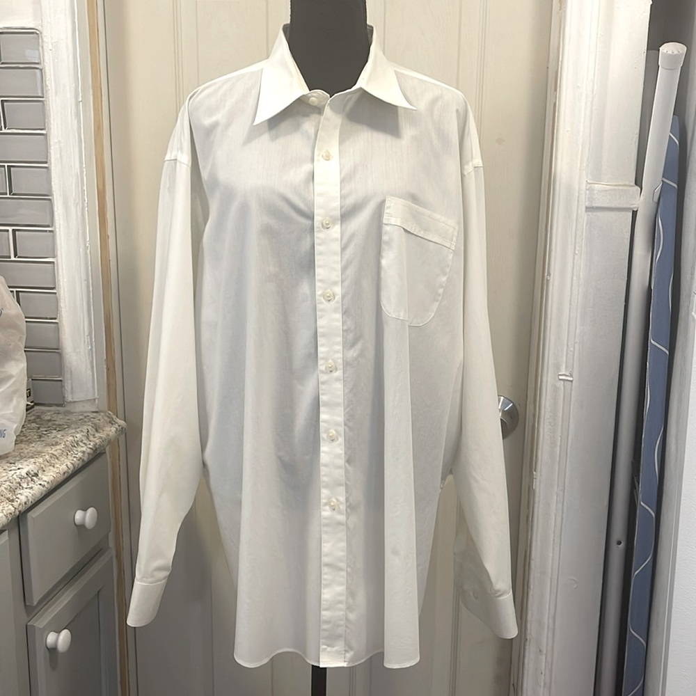 Kilburne and Finch cream color dress shirt, 18 neck 34/35